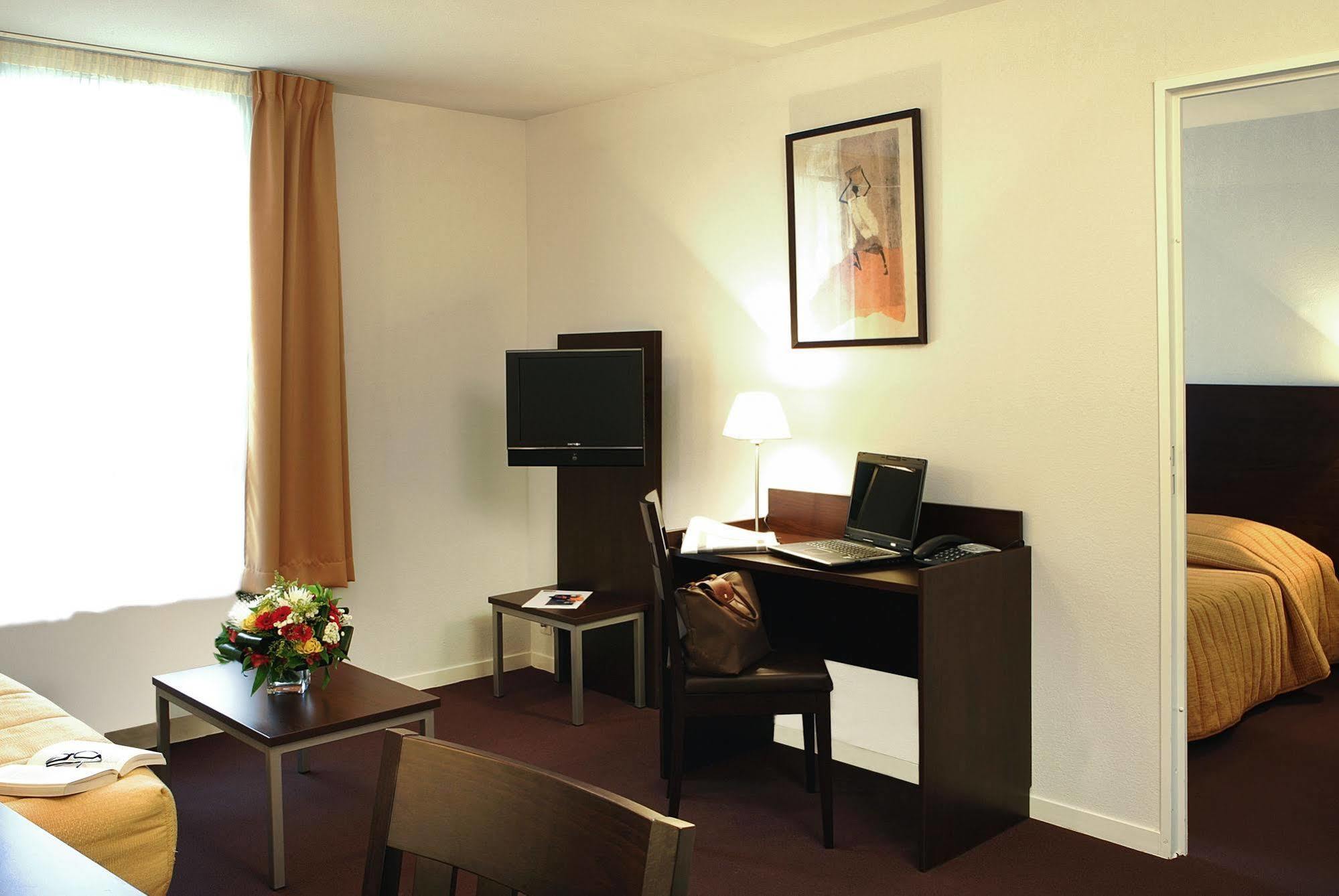 Aparthotel Adagio Access Paris Saint-Denis Pleyel Δωμάτιο φωτογραφία